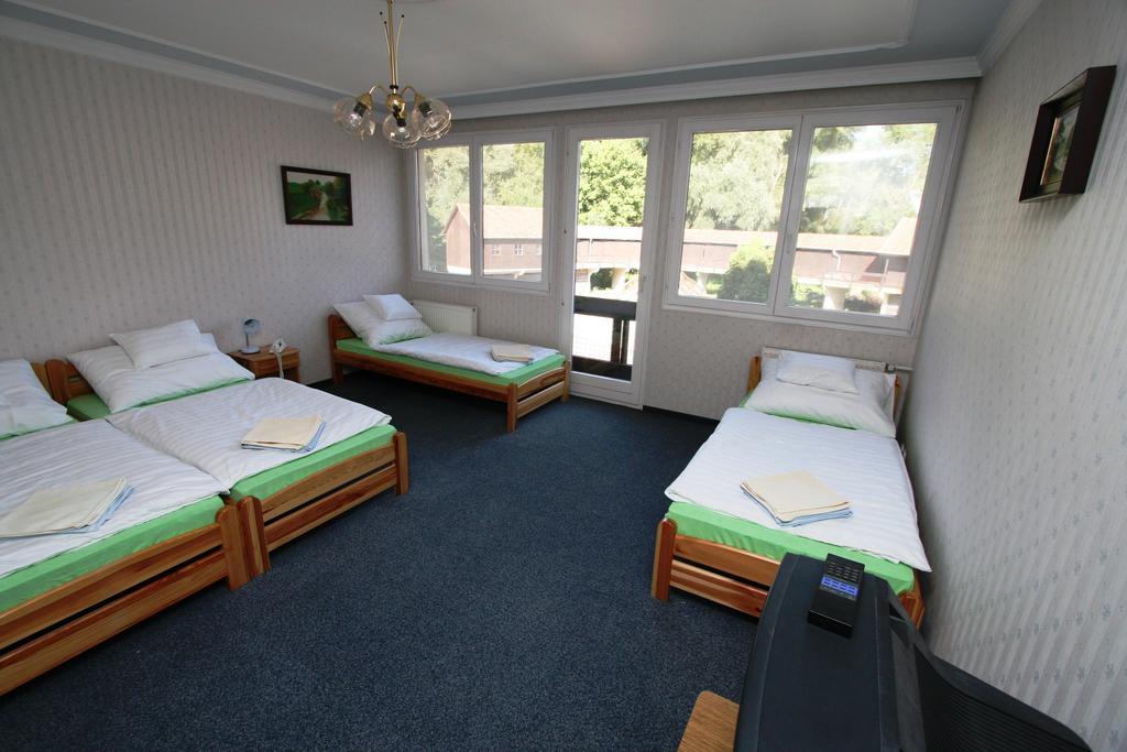 Waterfront Hotel Szentendre Ngoại thất bức ảnh